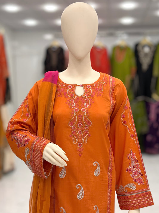 Prism Lawn L42-C | Stitched | 3 Piece