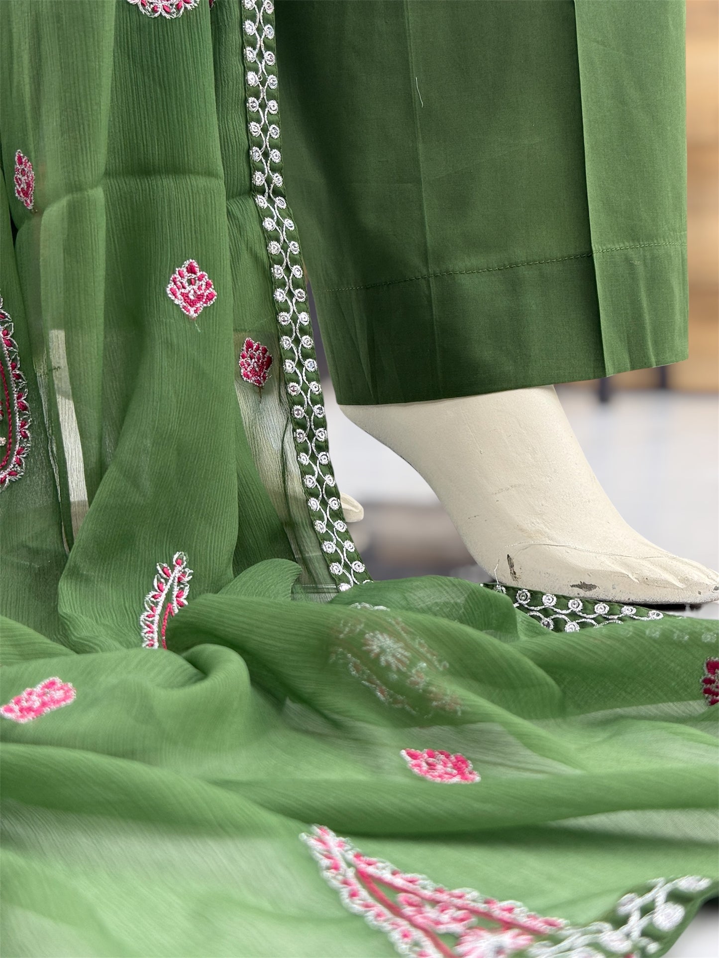 Rivaaj Exclusive Lawn L83-B | Stitched | 3 Piece