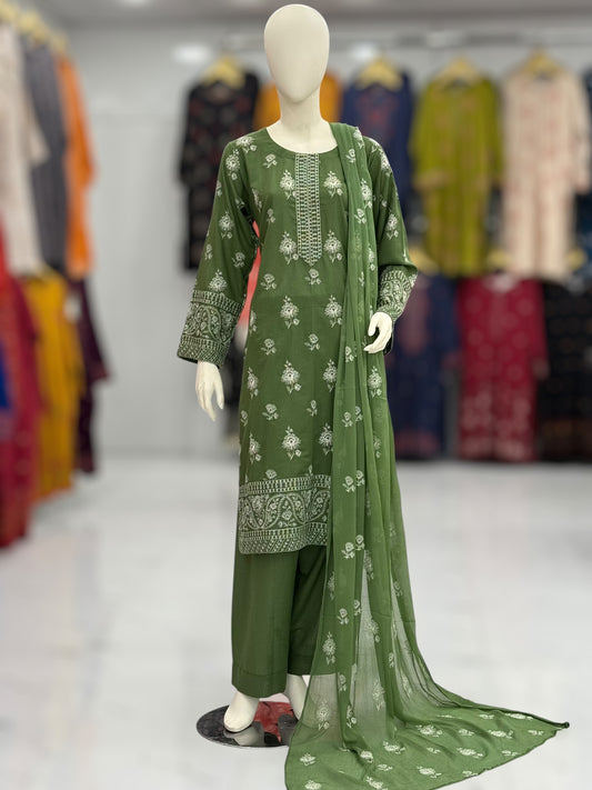 Embroidered Pista CHL-86C | 3 Piece | Stitched