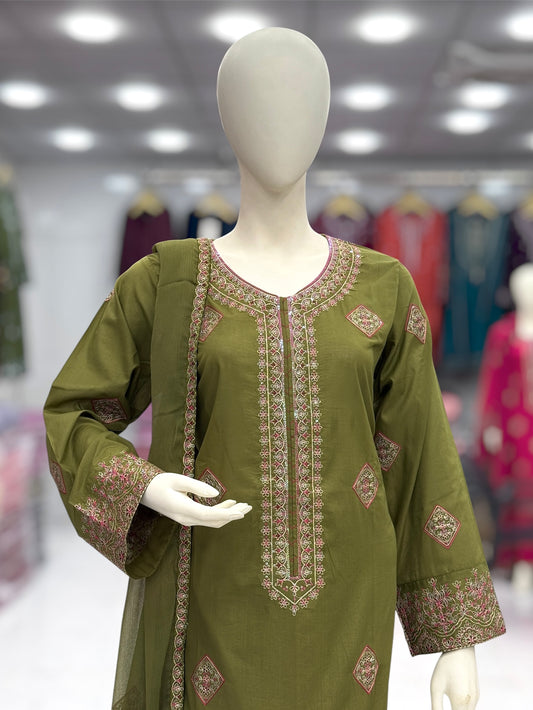 Crystal Exclusive Lawn L87-C | Stitched | 3 Piece
