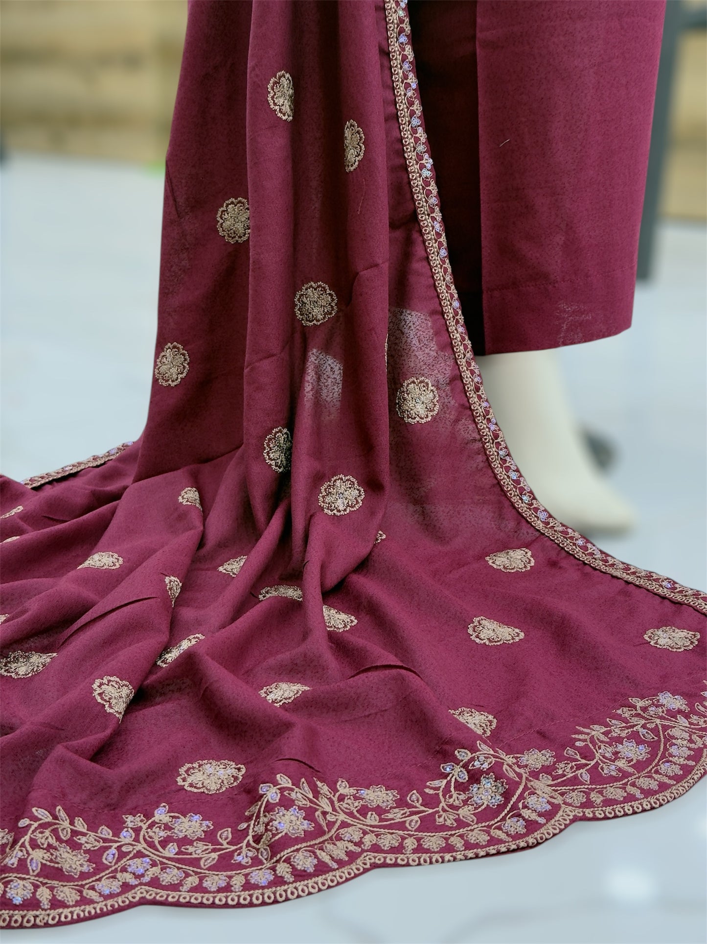 Taj Mahal Marjanda Embroiderd Karandi | 60-A | 3 Piece | Stitched