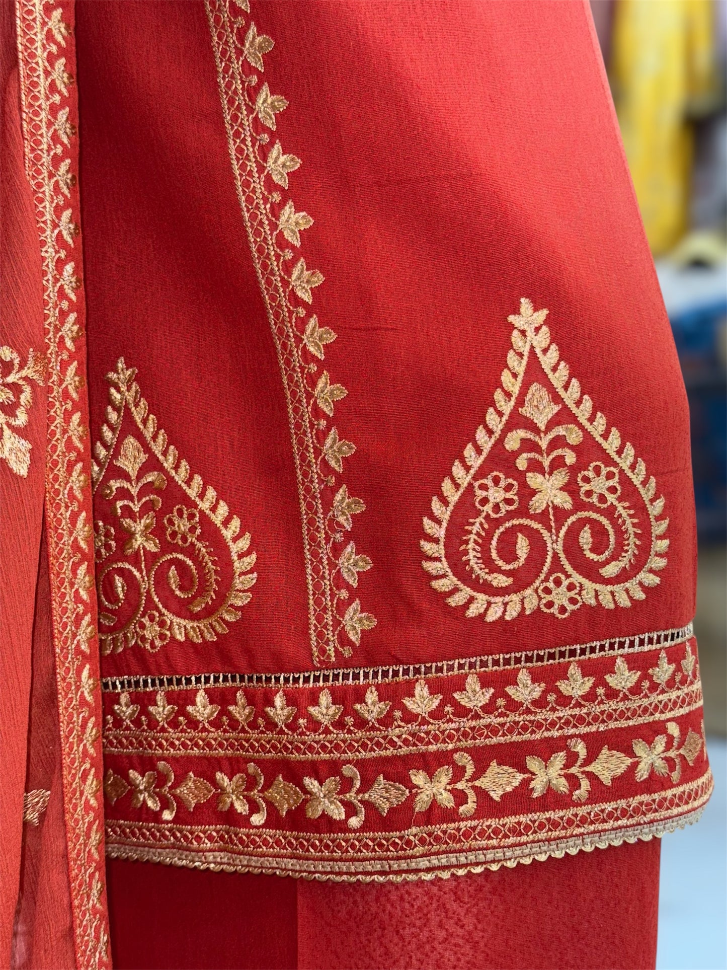 Golden Threads Rust Karandi 89-A | Stitched | 3 Piece