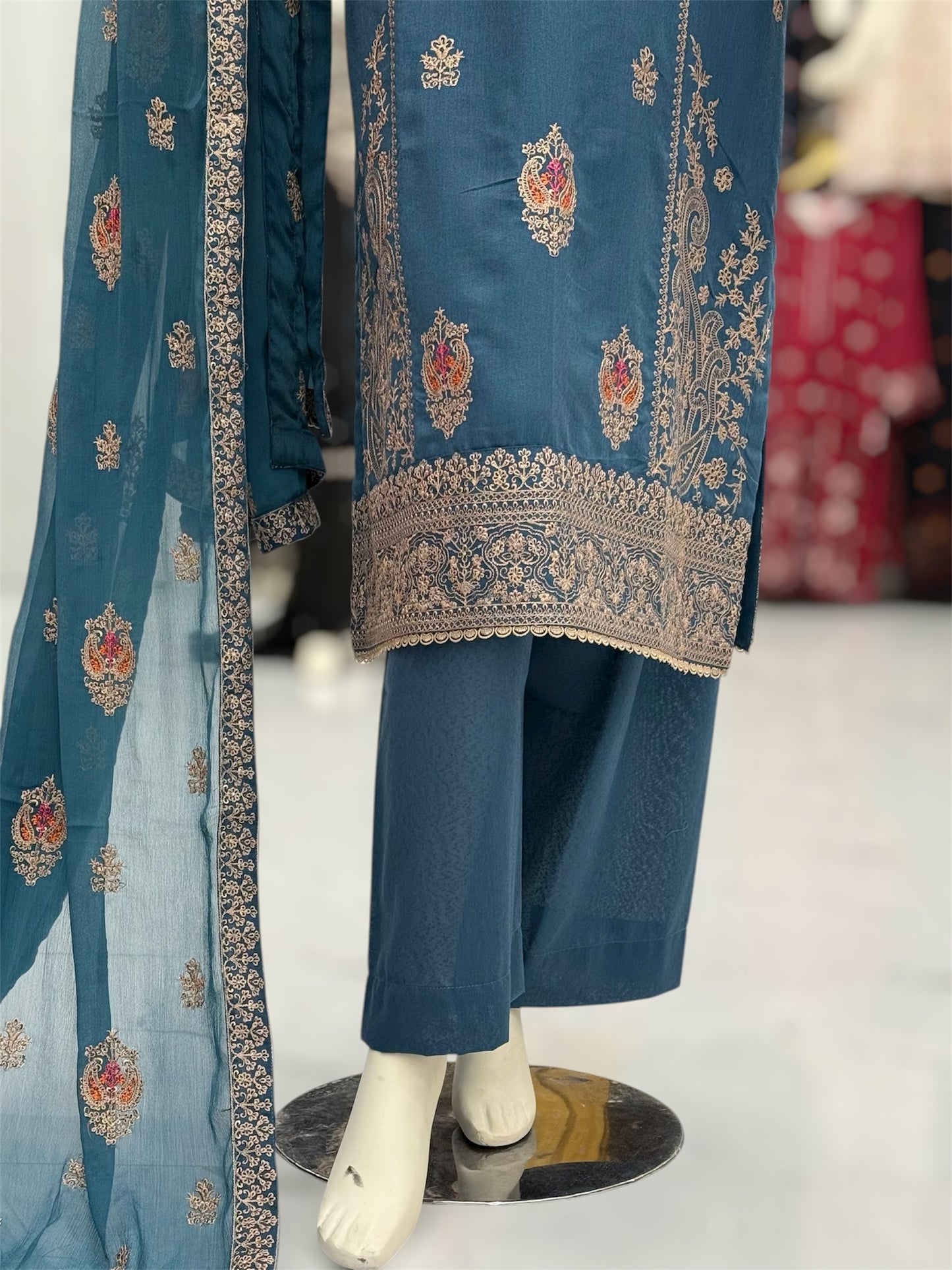 Bahar-e-subh Zinc 87-D | Stitched | 3 Piece