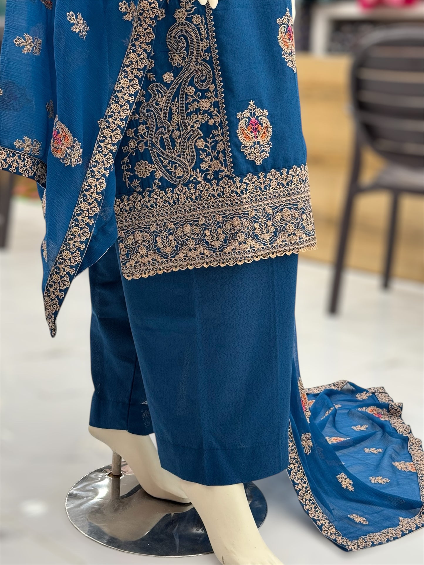 Bahar-e-subh Royal Blue 87-C | Stitched | 3 Piece