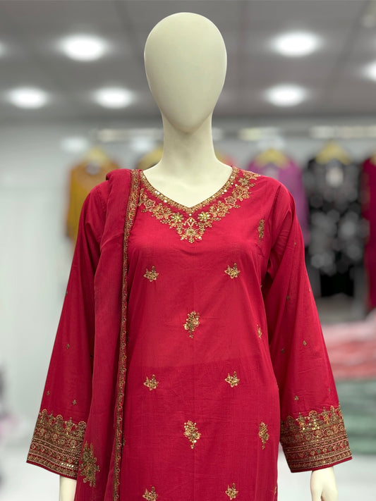 Zari Mahal Exclusive Lawn L95-C | Stitched | 3 Piece