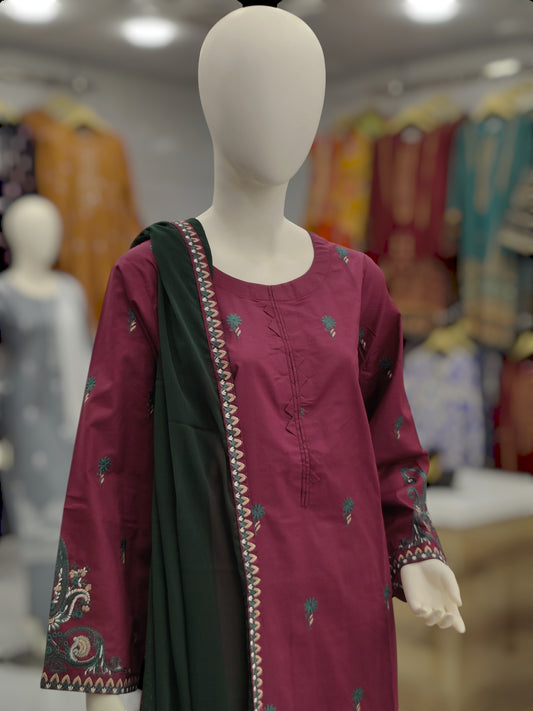 Dark Maroon Embroidered | dark Green Chiffon Dupatta | Stitched | 3 Piece