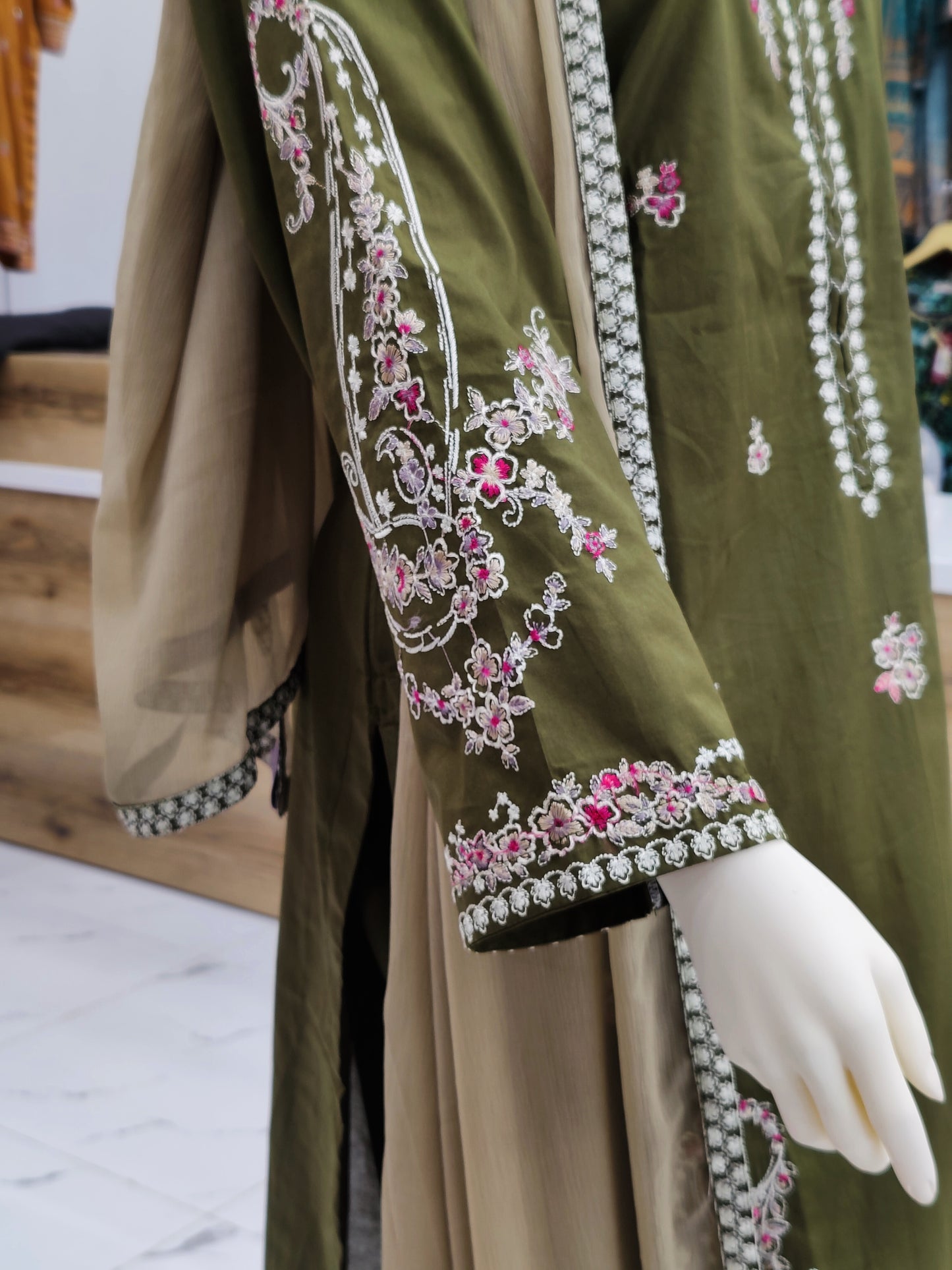 Embroidered Mehendi Shirt 3 Piece | Chiffon Bordered Dupatta | Stitched