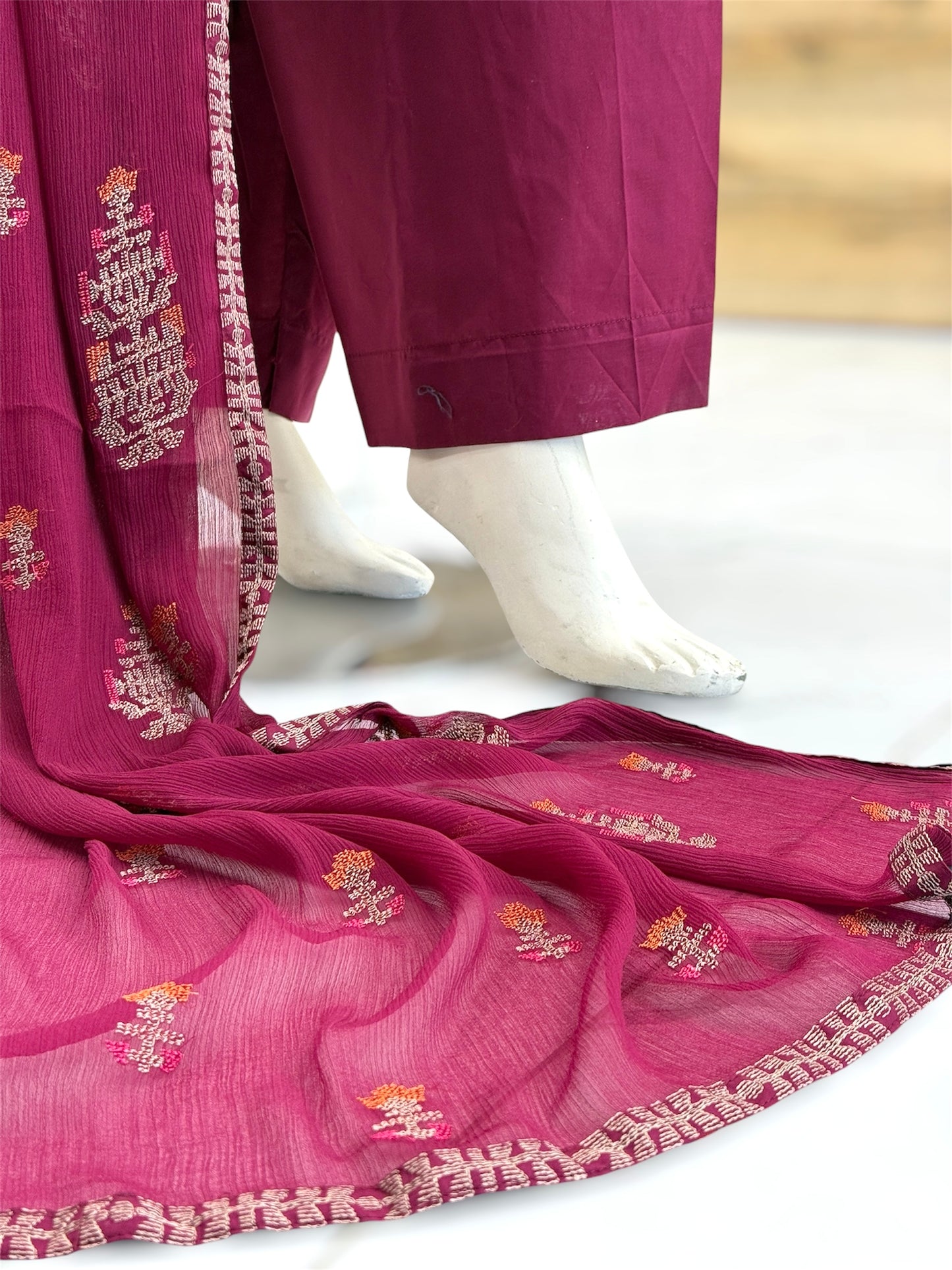 Raani Bagh Exclusive Lawn L86-A | Stitched | 3 Piece