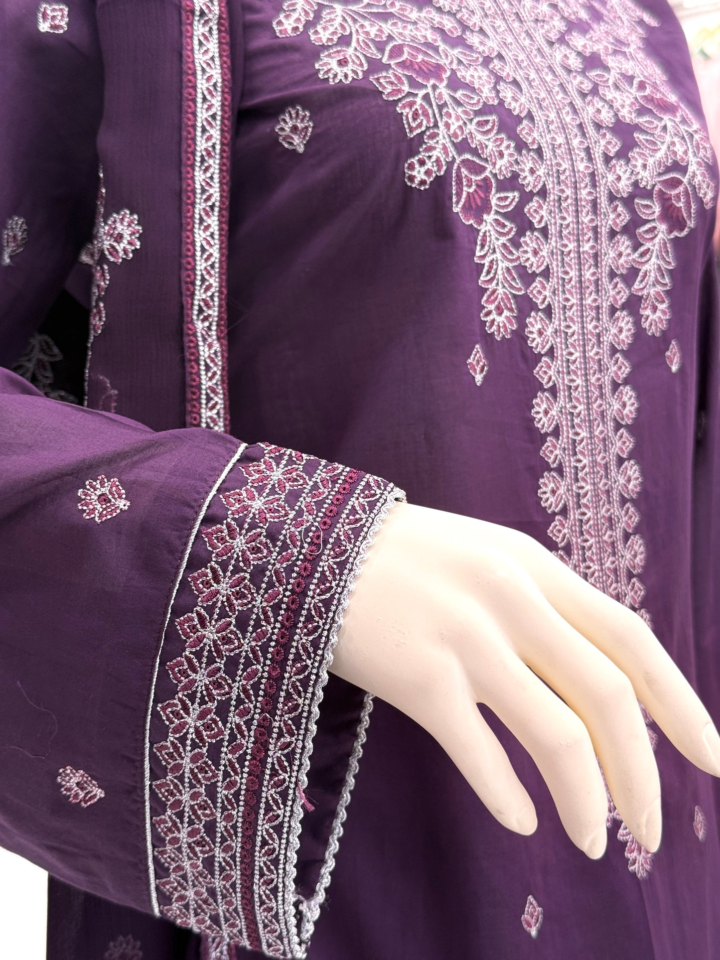 Chilman Exclusive Lawn L73-C | Stitched | 3 Piece