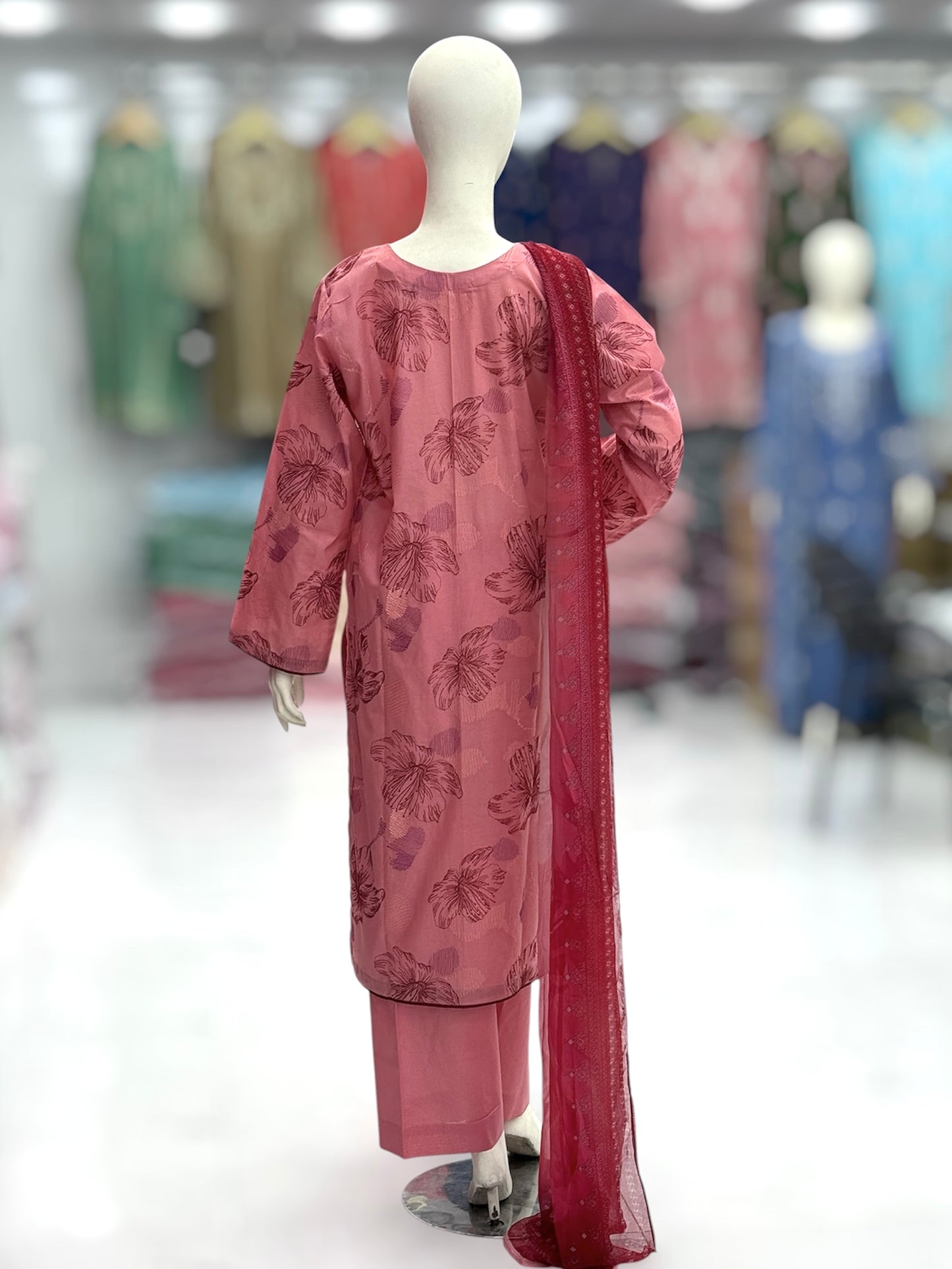 Dusty Rose Exclusive Lawn L91-A | Stitched | 3 Piece