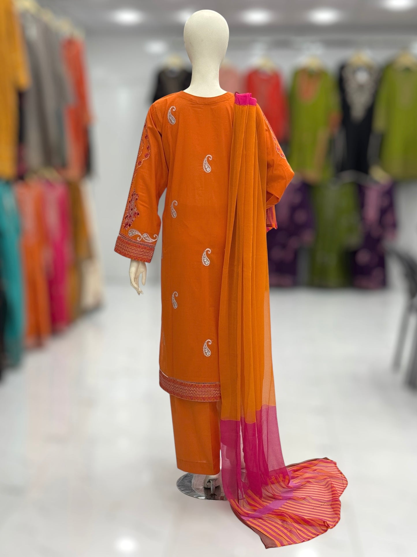 Prism Lawn L42-C | Stitched | 3 Piece