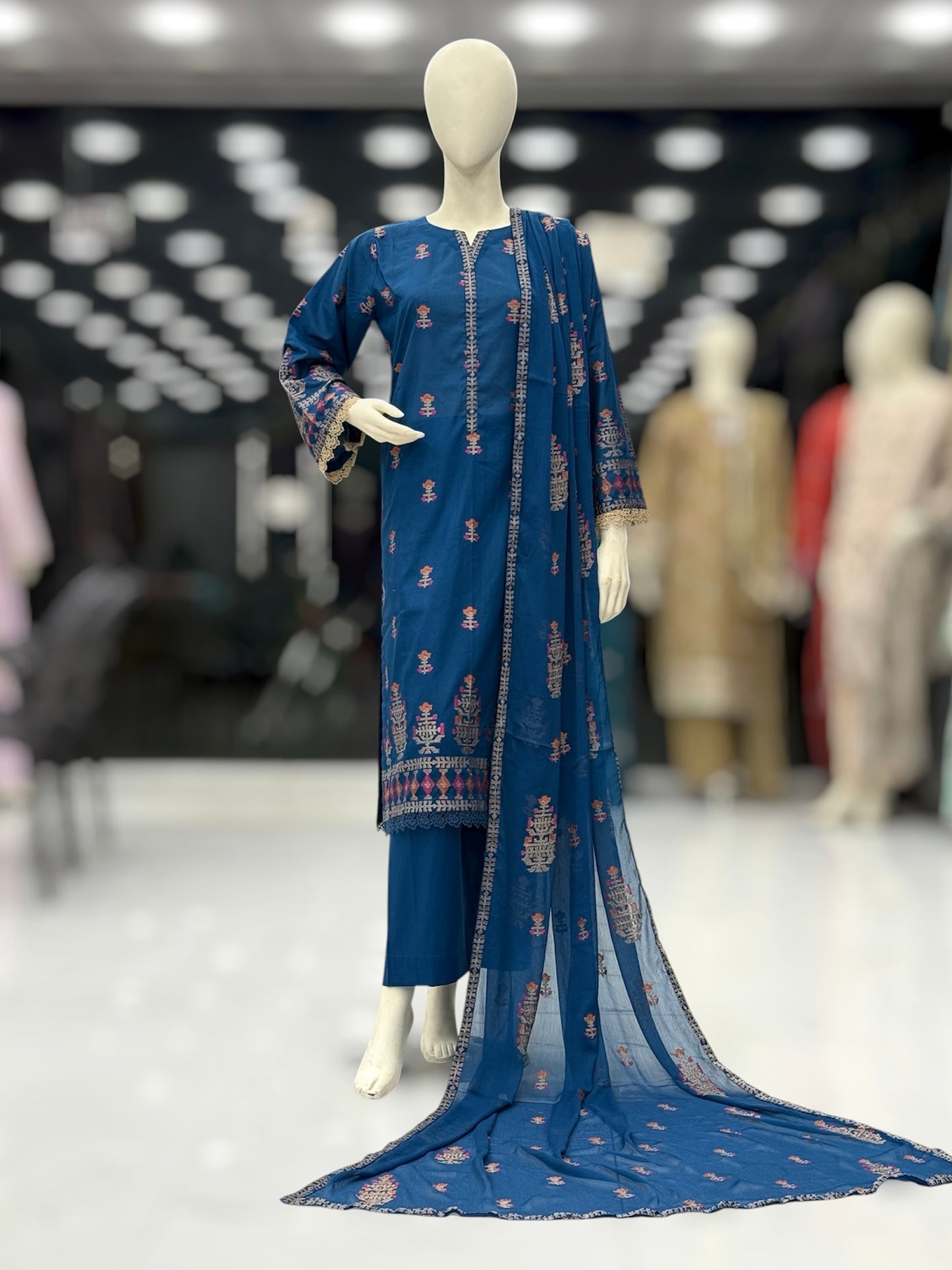 Raani Bagh Exclusive Lawn L86-C | Stitched | 3 Piece