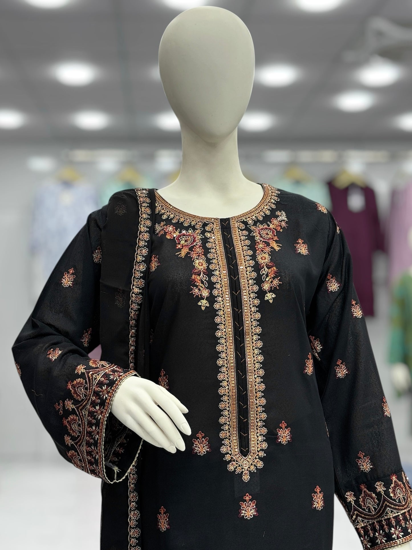 Maahi Lawn Karandi K60-A | Stitched | 3 Piece