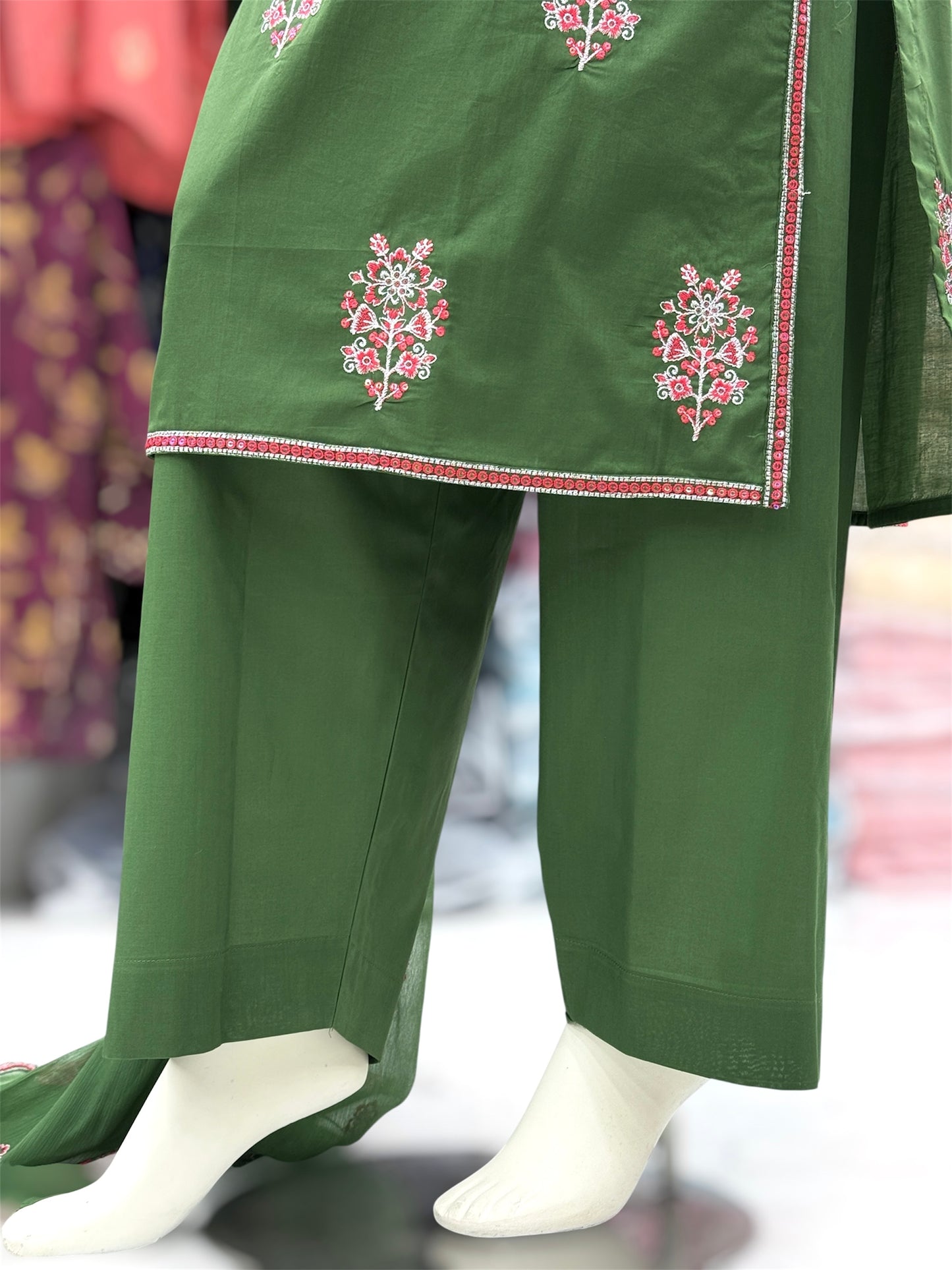 Moon Light Exclusive Lawn L82-D | Stitched | 3 Piece