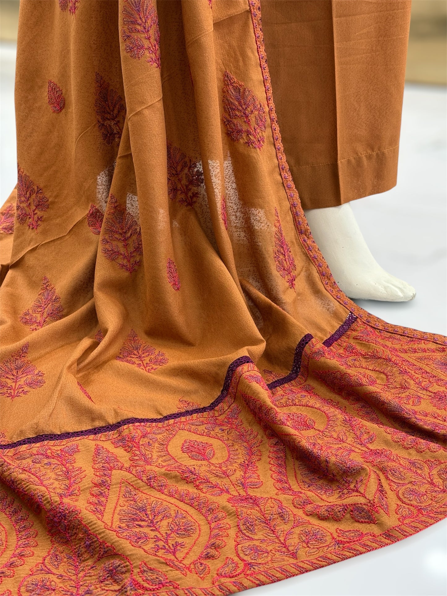 Amber Heritage Beige Embroiderd Karandi | 59-B | 3 Piece | Stitched