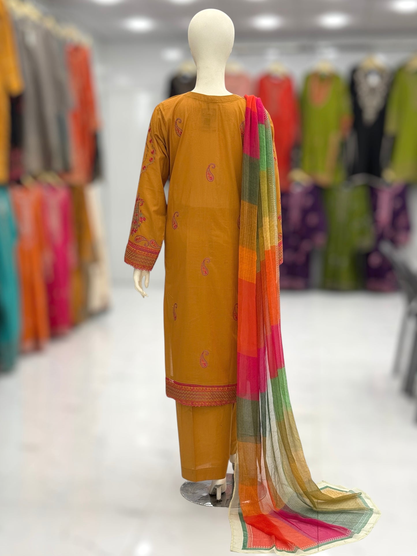 Prism Lawn L42-A | Stitched | 3 Piece