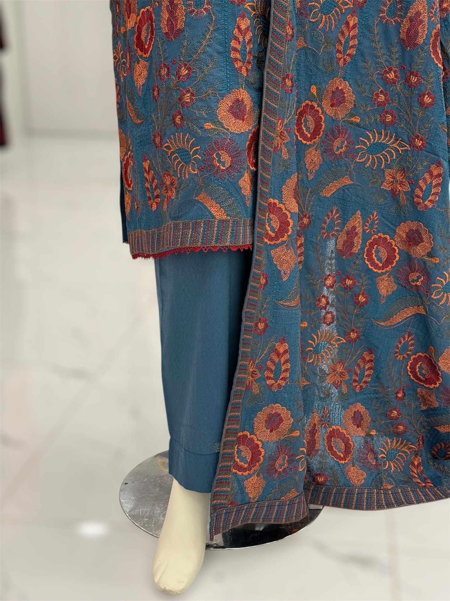 Embroidered Zinc | HE-25B | 3 Piece | Stitched