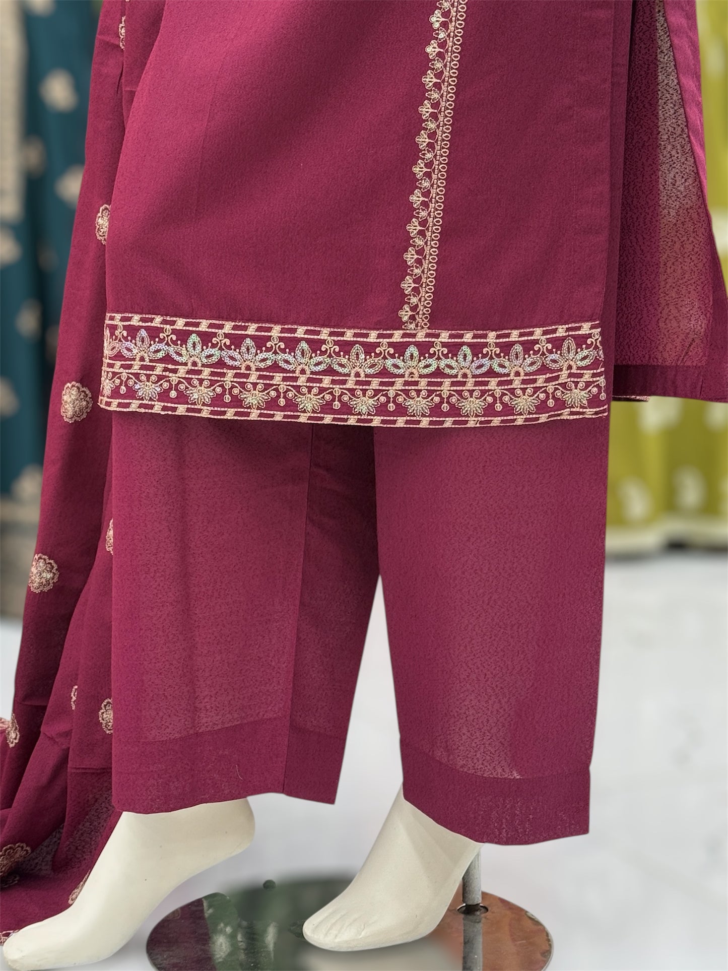 Taj Mahal Marjanda Embroiderd Karandi | 60-A | 3 Piece | Stitched