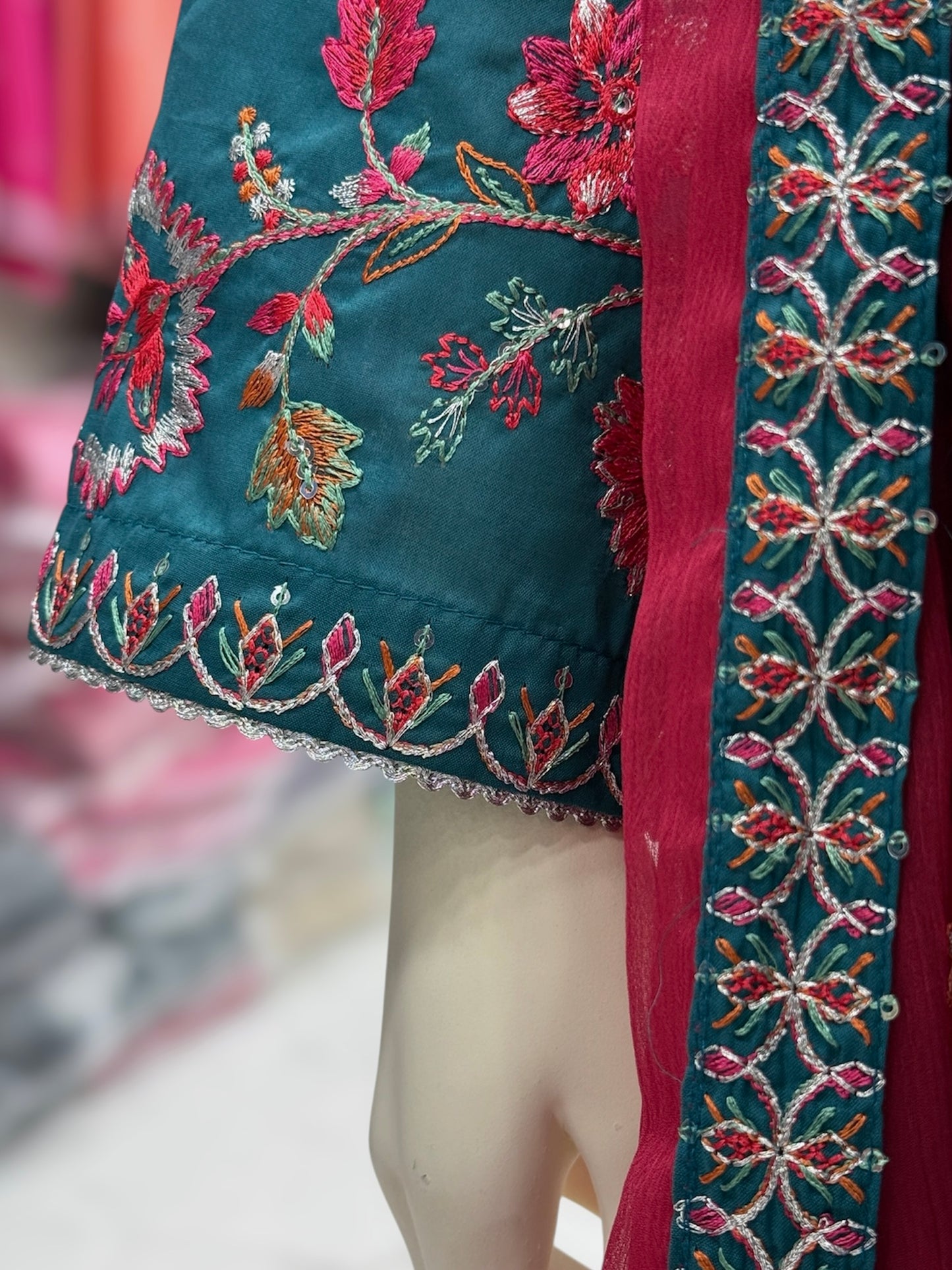 Gulrang Exclusive Lawn L76-B | Stitched | 3 Piece