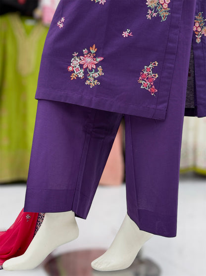 Gulrang 215-A | Khaddar | Stitched