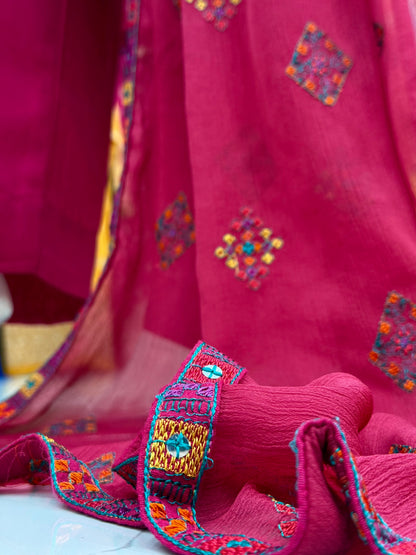 Egyptian Glamour Pink 88-B | Stitched | 3 Piece