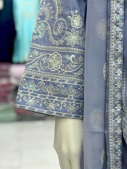 Taj Mahal Exclusive Lawn L77-E | Stitched | 3 Piece
