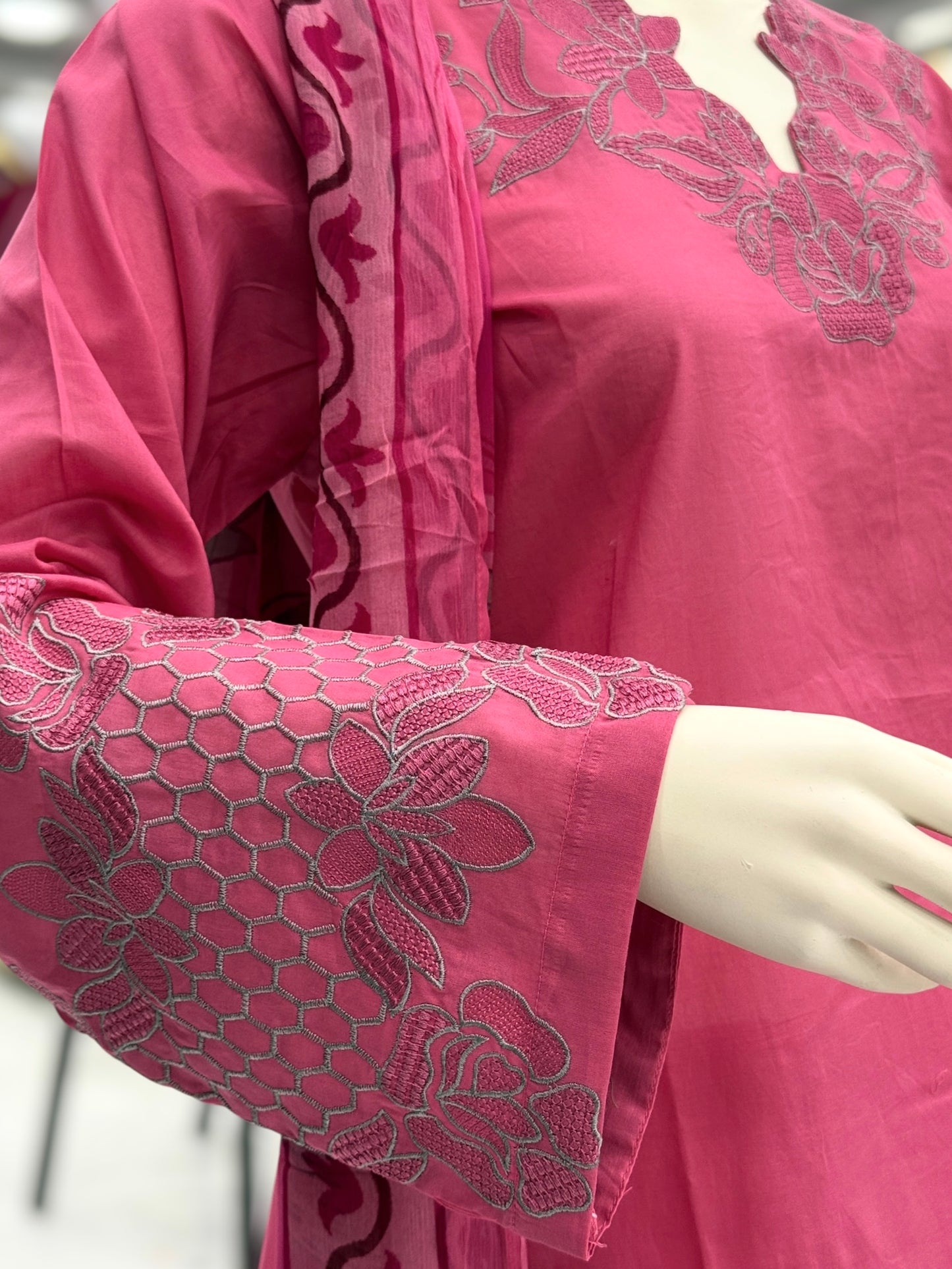 Florence Exclusive Lawn L100-B | Stitched | 3 Piece