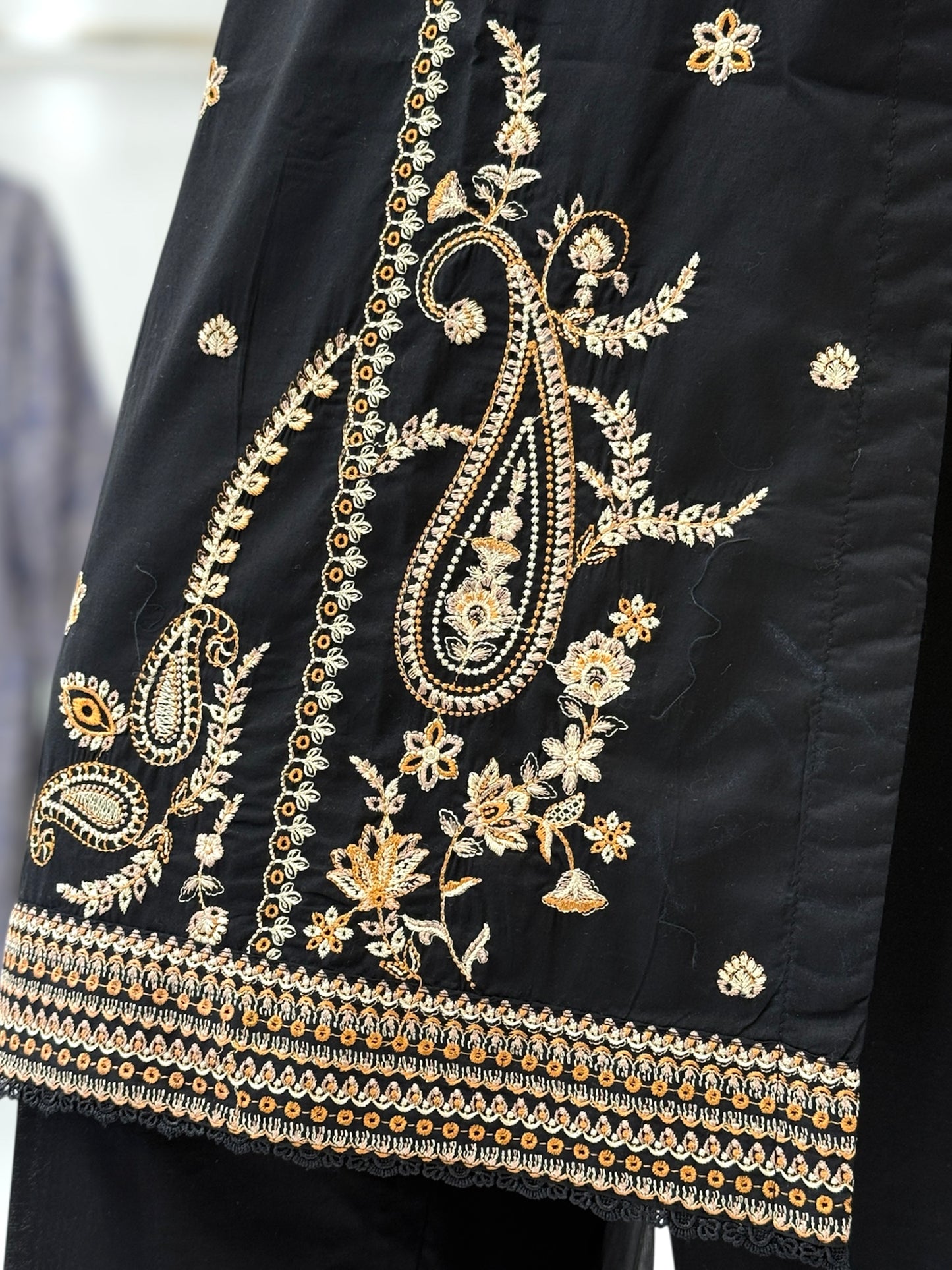 Naw Bahaar Lawn L39-A | Stitched | 3 Piece