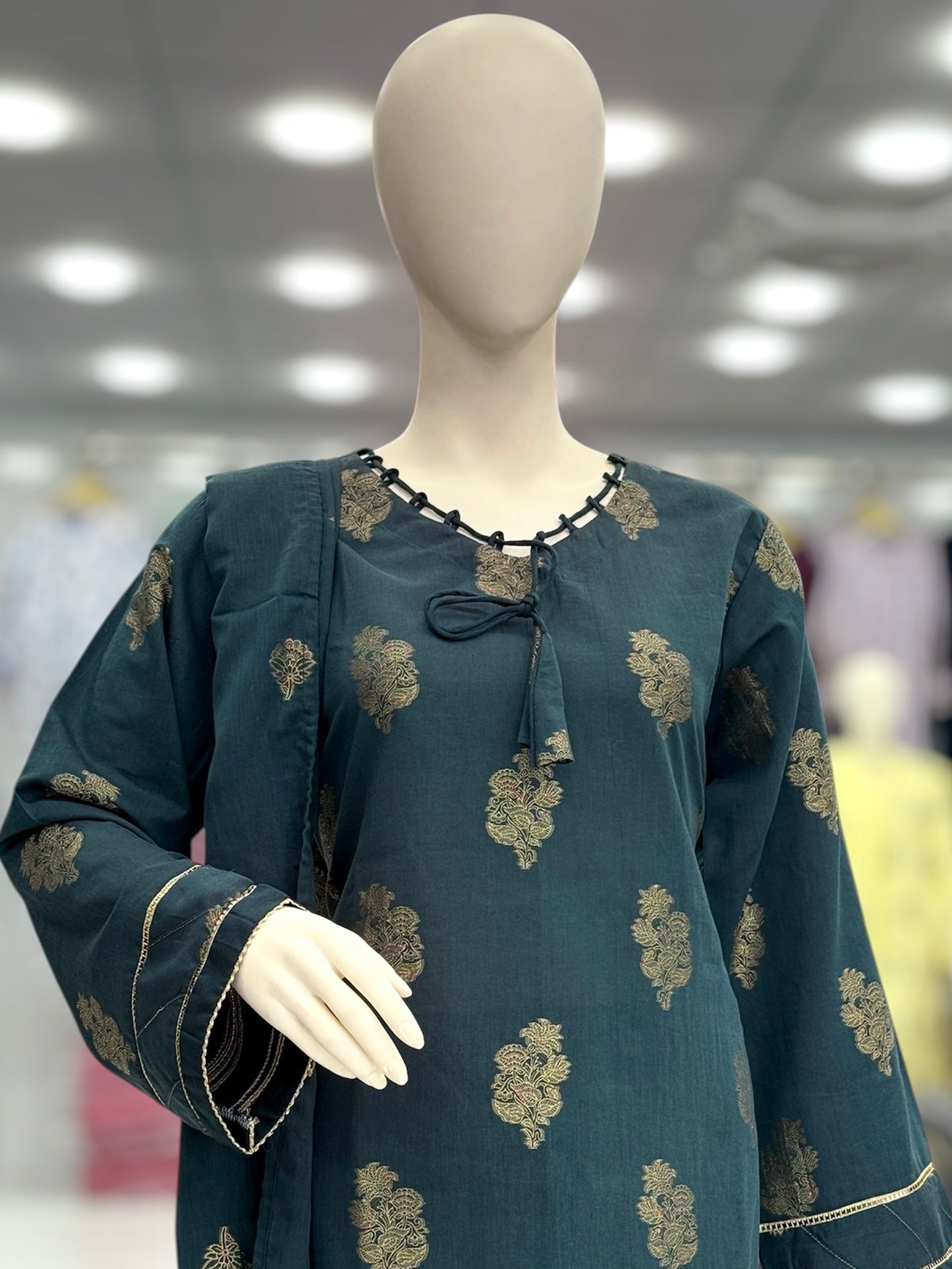Zareen Jacquard Lawn L-66 | Stitched | 3 Piece