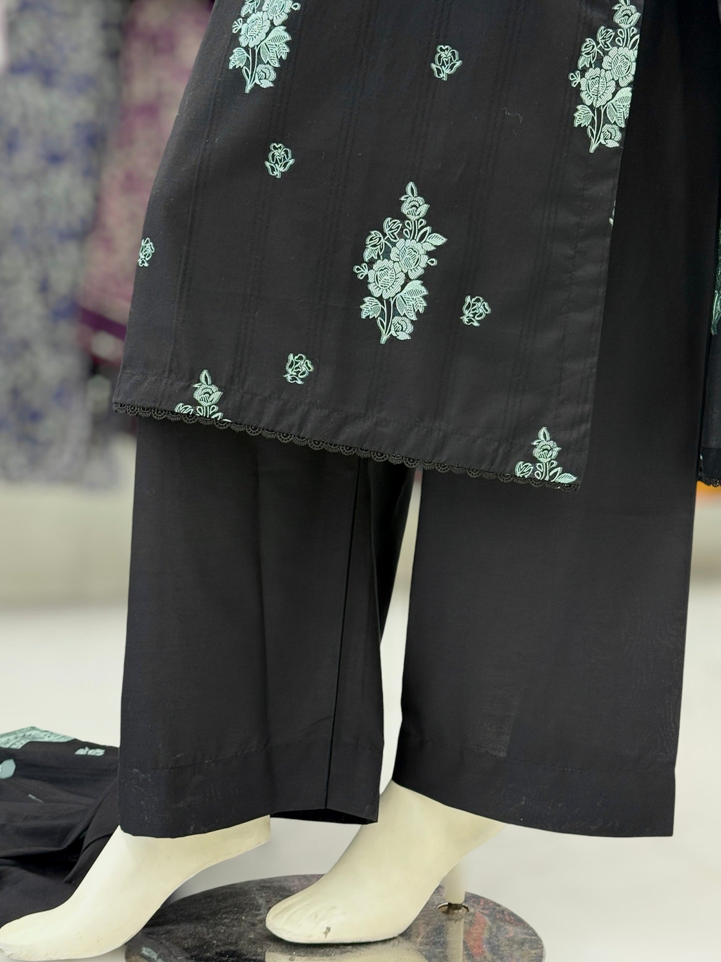 Zareen Jacquard Lawn L-57 | Stitched | 3 Piece