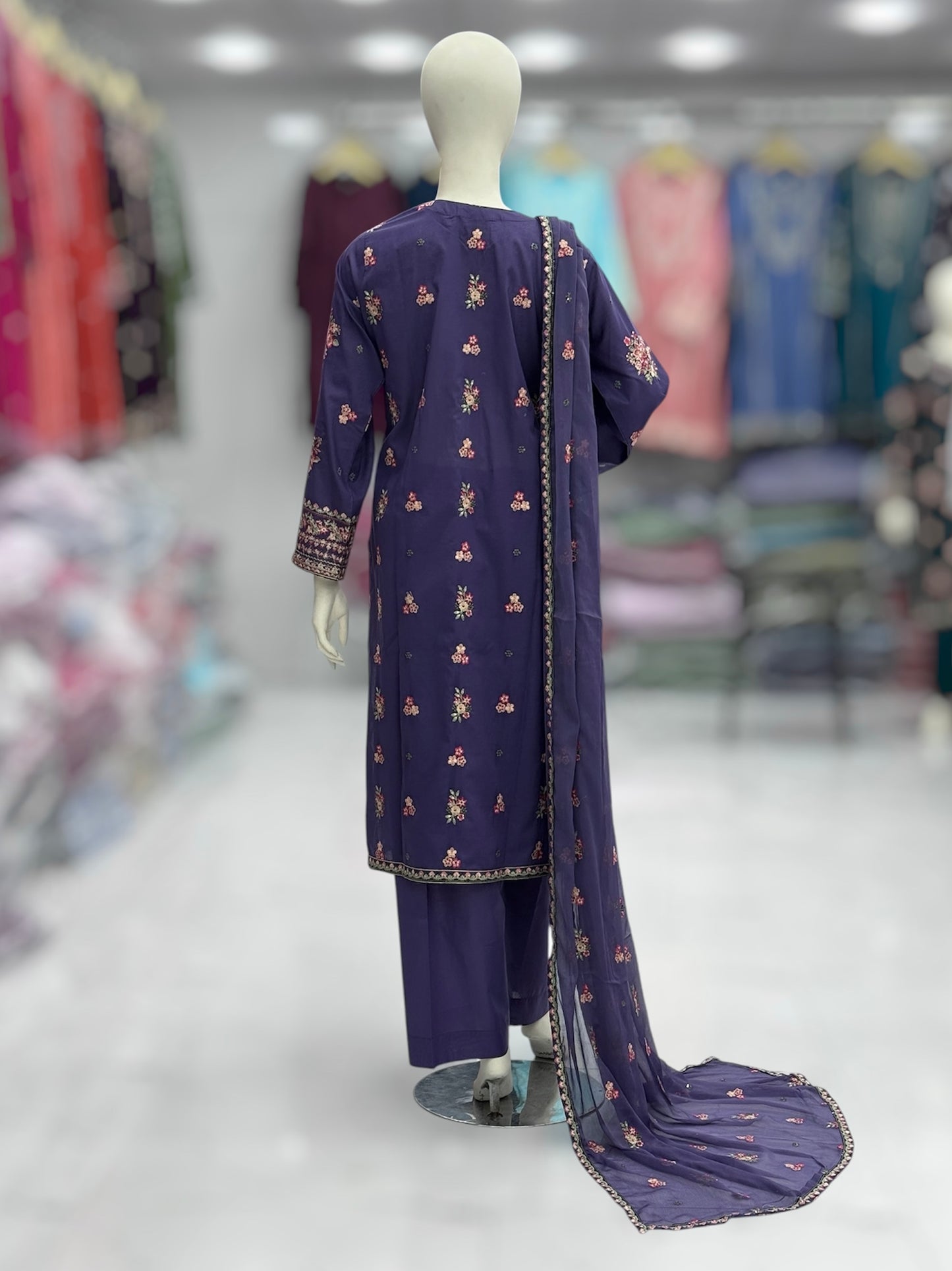 Maah Rang Exclusive Lawn L79-A | Stitched | 3 Piece
