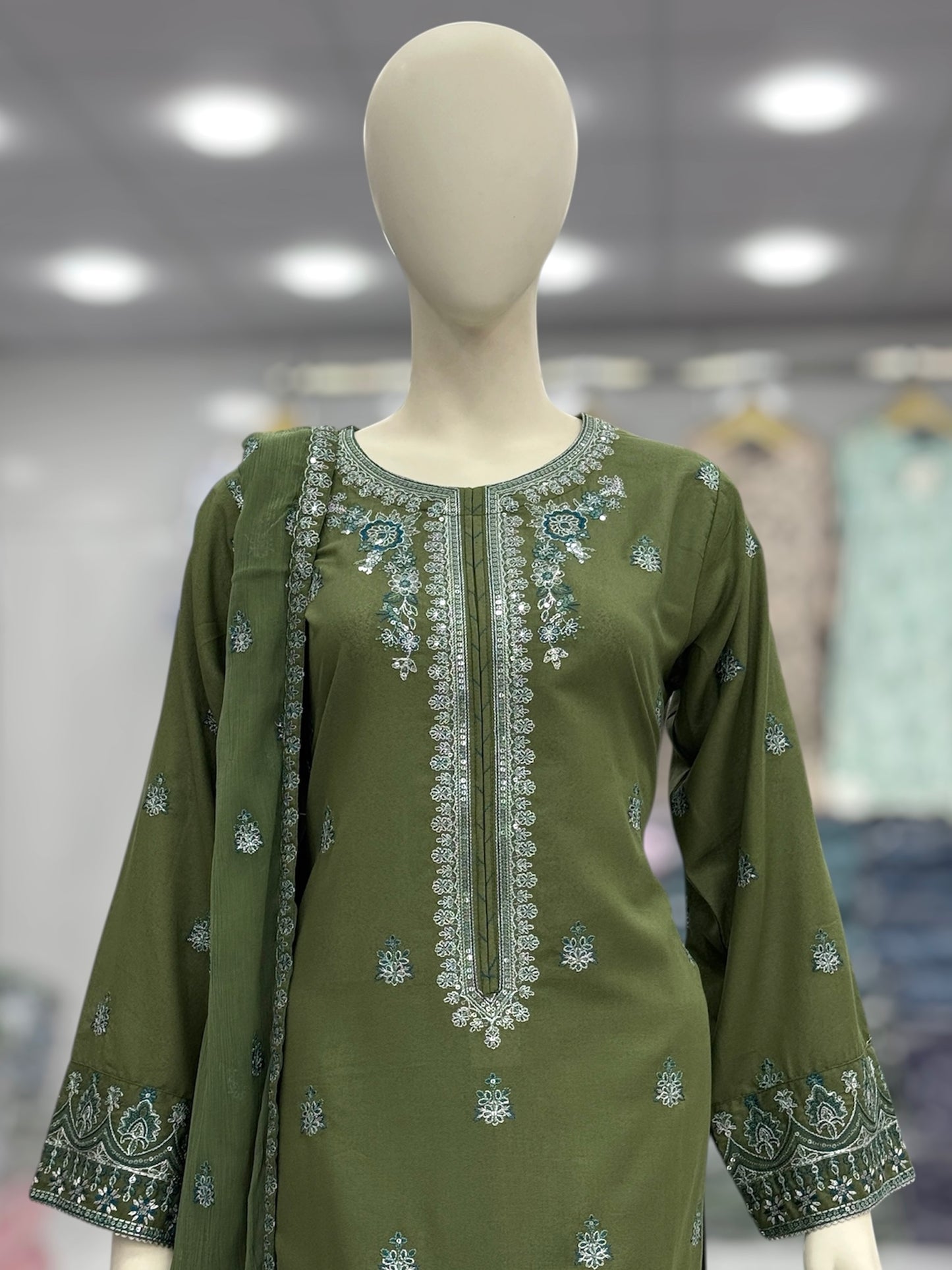 Maahi Lawn Karandi K60-C | Stitched | 3 Piece