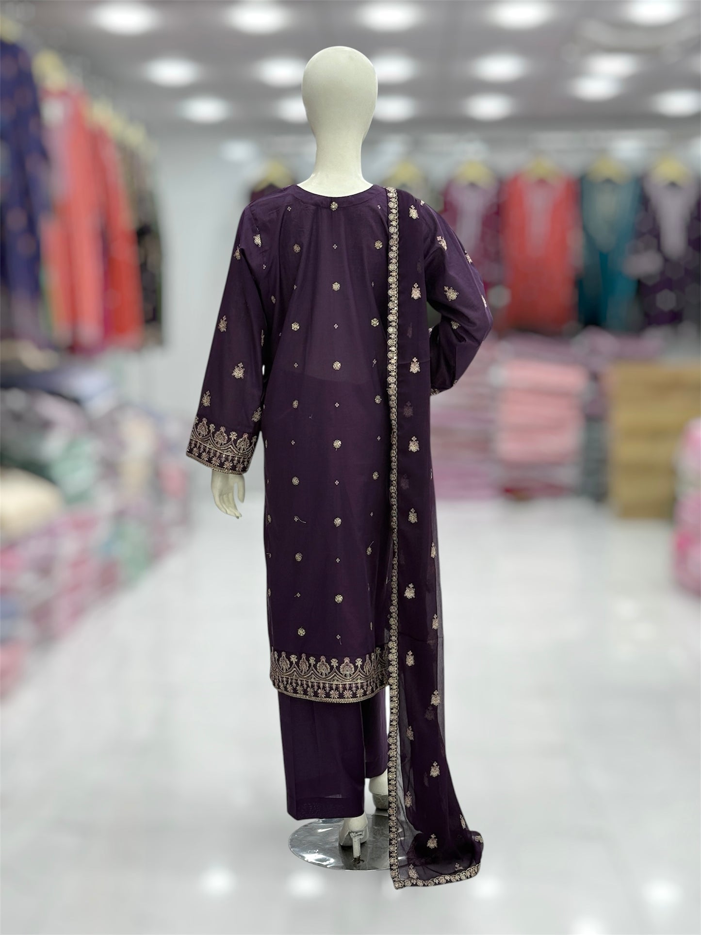 Pakeeza Exclusive Lawn L85-B | Stitched | 3 Piece