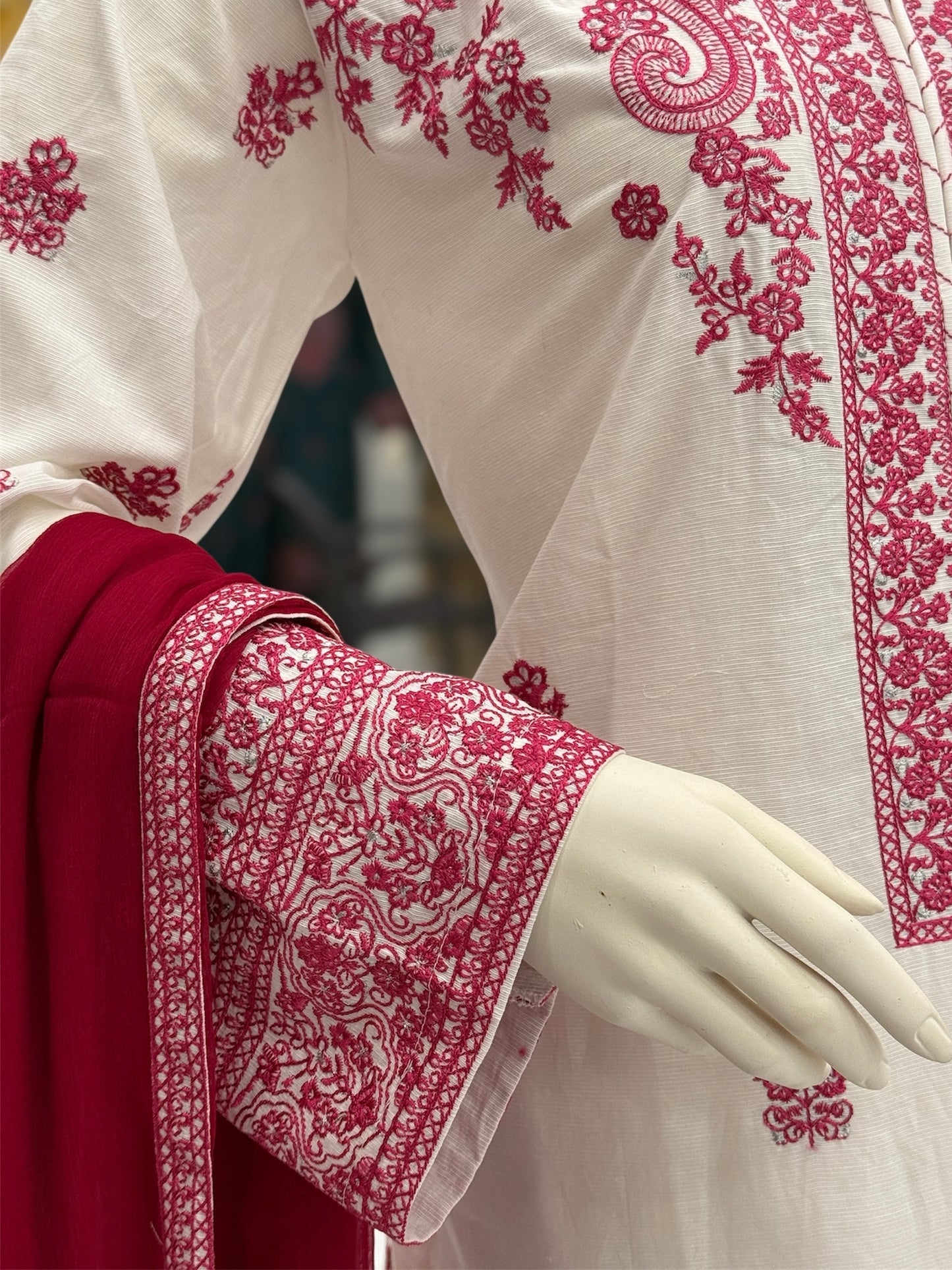 The Ethnic White&Pink Special 94-C | Khaddar | Stitched