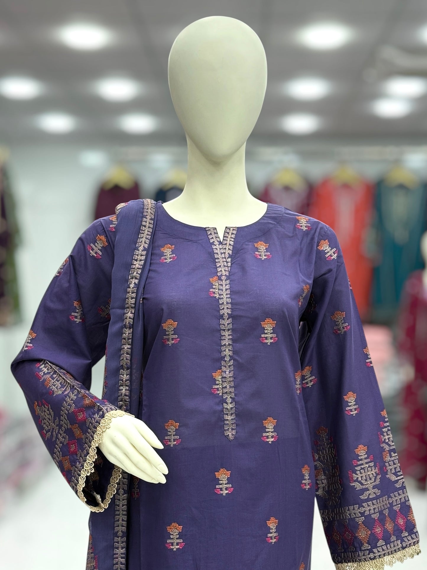 Raani Bagh Exclusive Lawn L86-B | Stitched | 3 Piece
