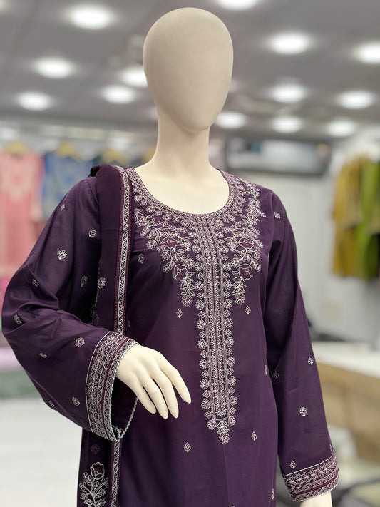 Chilman Exclusive Lawn L73-C | Stitched | 3 Piece