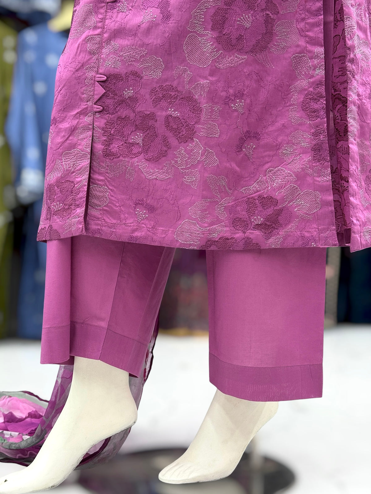 Shimmer Blossom Exclusive Lawn L103-B | Stitched | 3 Piece
