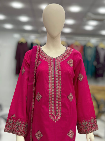 Crystal Exclusive Lawn L87-B | Stitched | 3 Piece