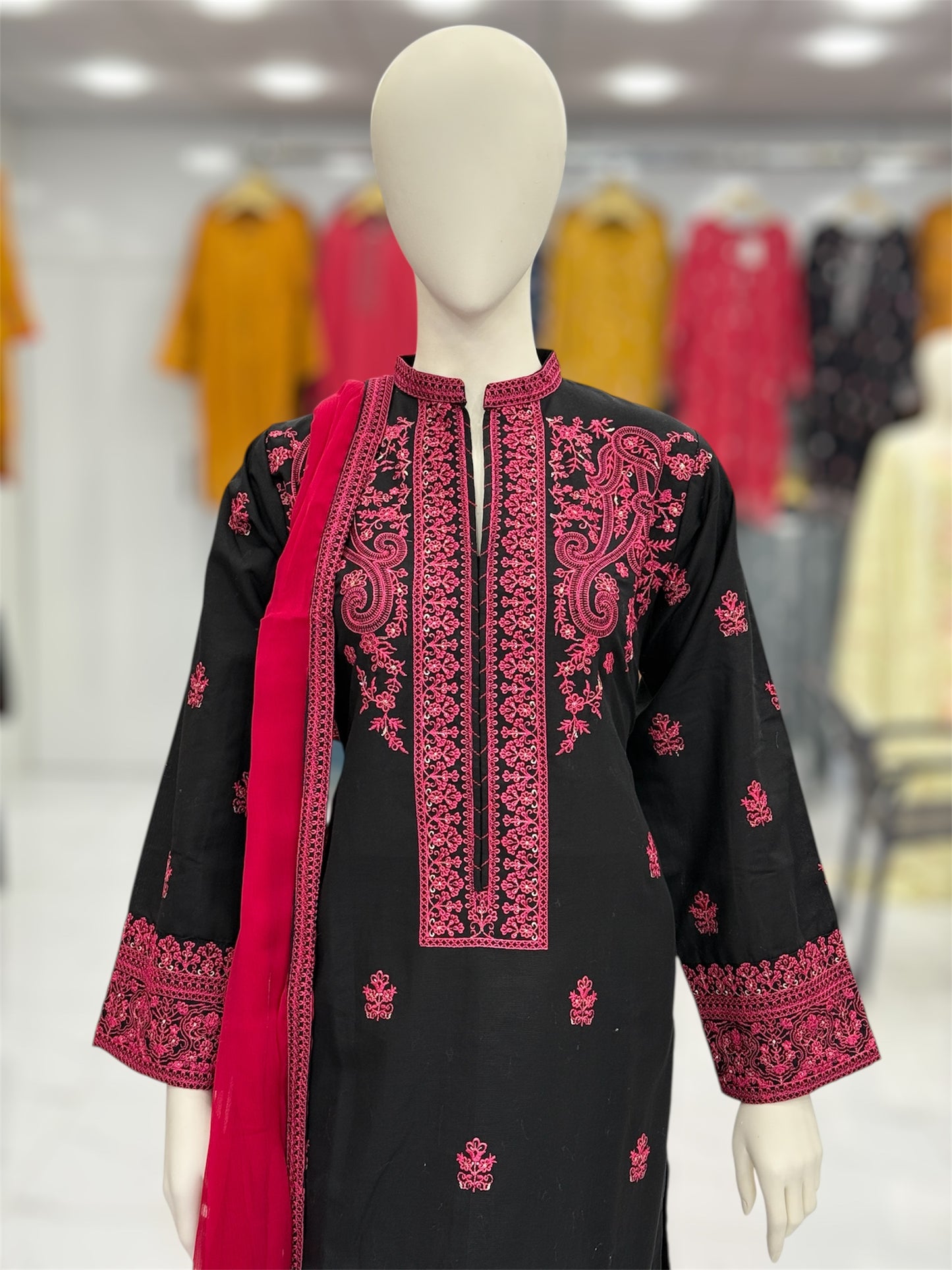 The Ethnic Black&Pink 93-A | Khaddar | Stitched