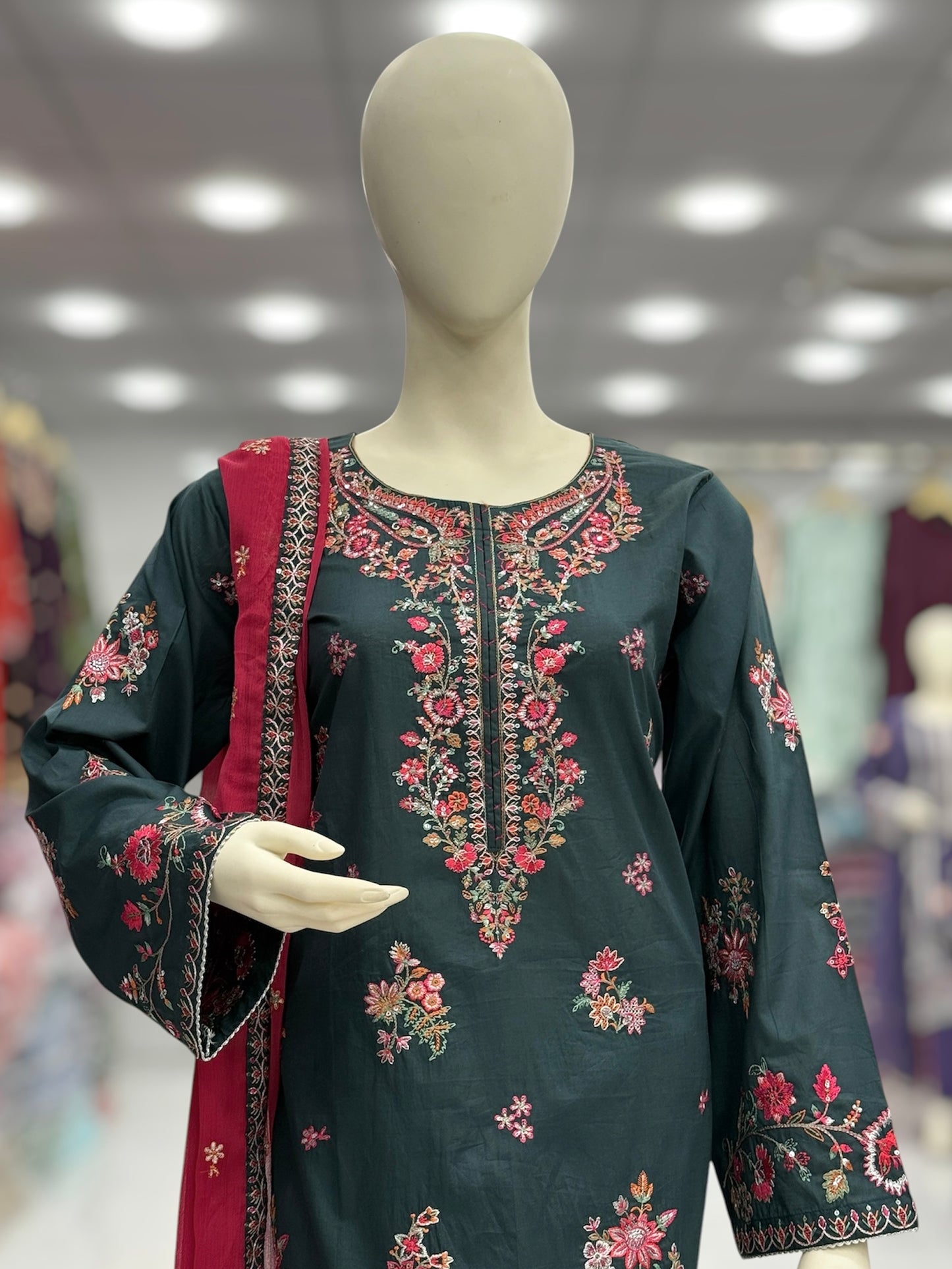 Gulrang Exclusive Lawn L76-C | Stitched | 3 Piece