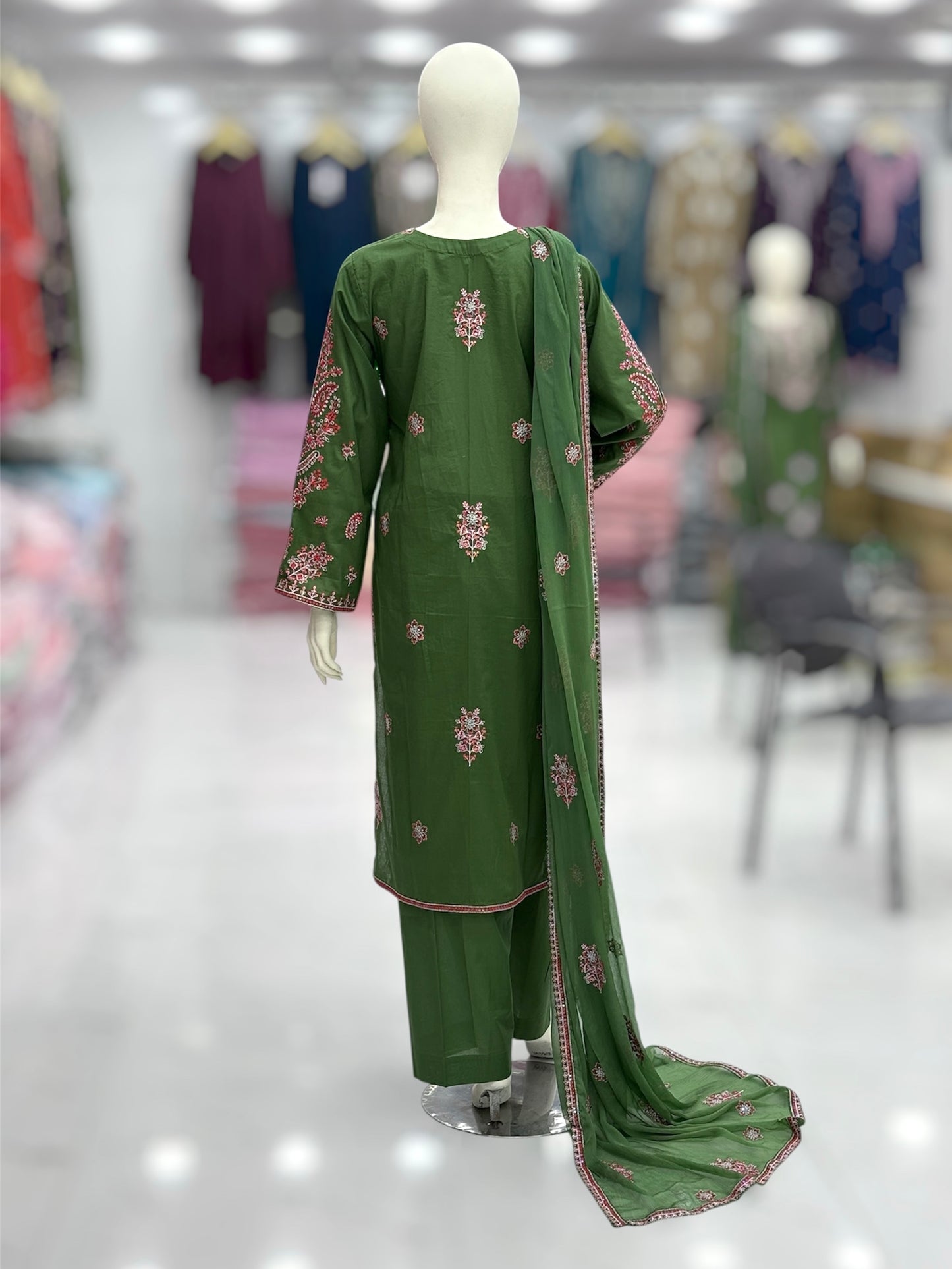 Moon Light Exclusive Lawn L82-D | Stitched | 3 Piece