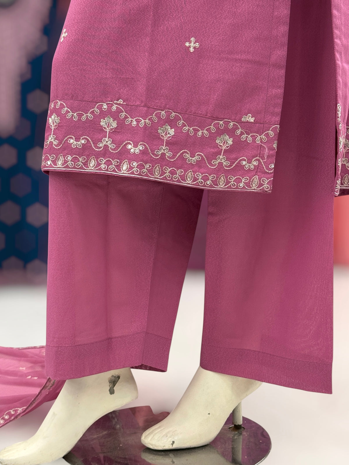 Nazneen Lawn Karandi K165-B | Stitched | 3 Piece