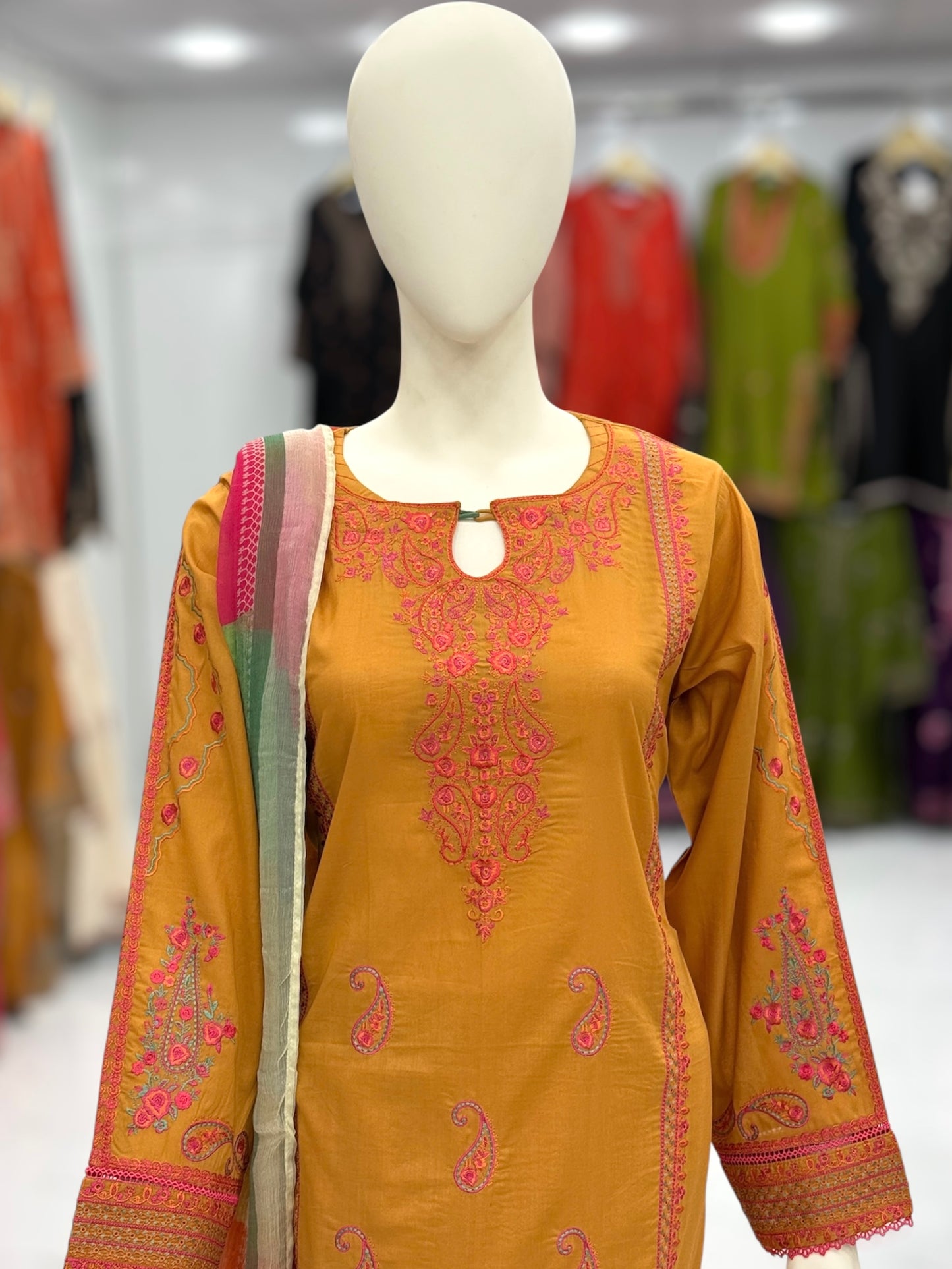 Prism Lawn L42-A | Stitched | 3 Piece