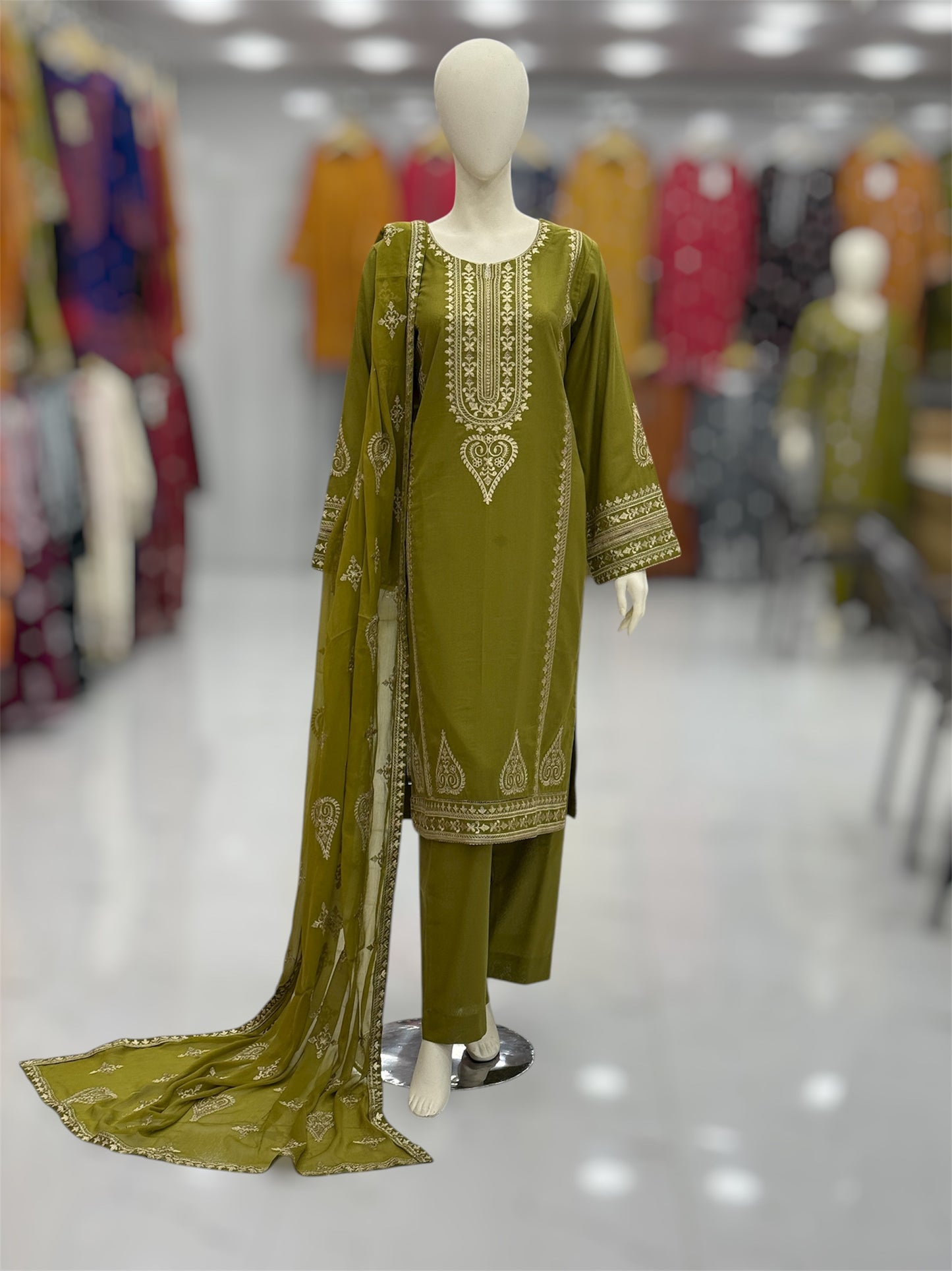 Golden Threads Mehendi Karandi 89-D | Stitched | 3 Piece