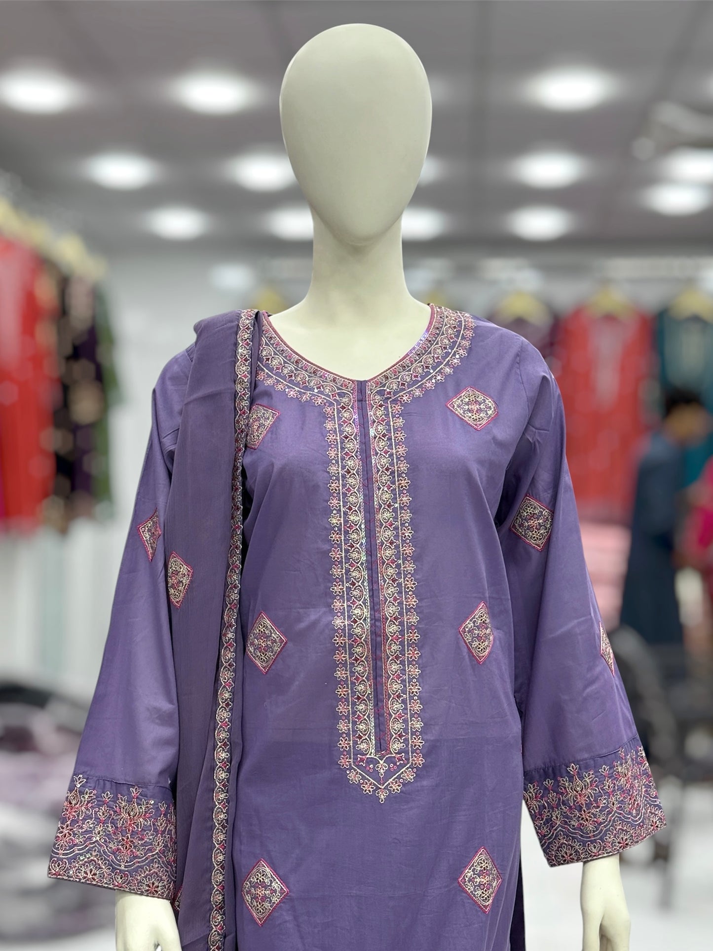 Crystal Exclusive Lawn L87-A | Stitched | 3 Piece