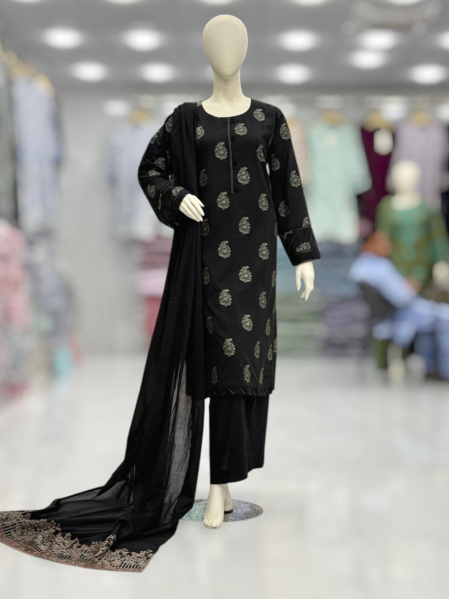 Zareen Jacquard Lawn L-64 | Stitched | 3 Piece