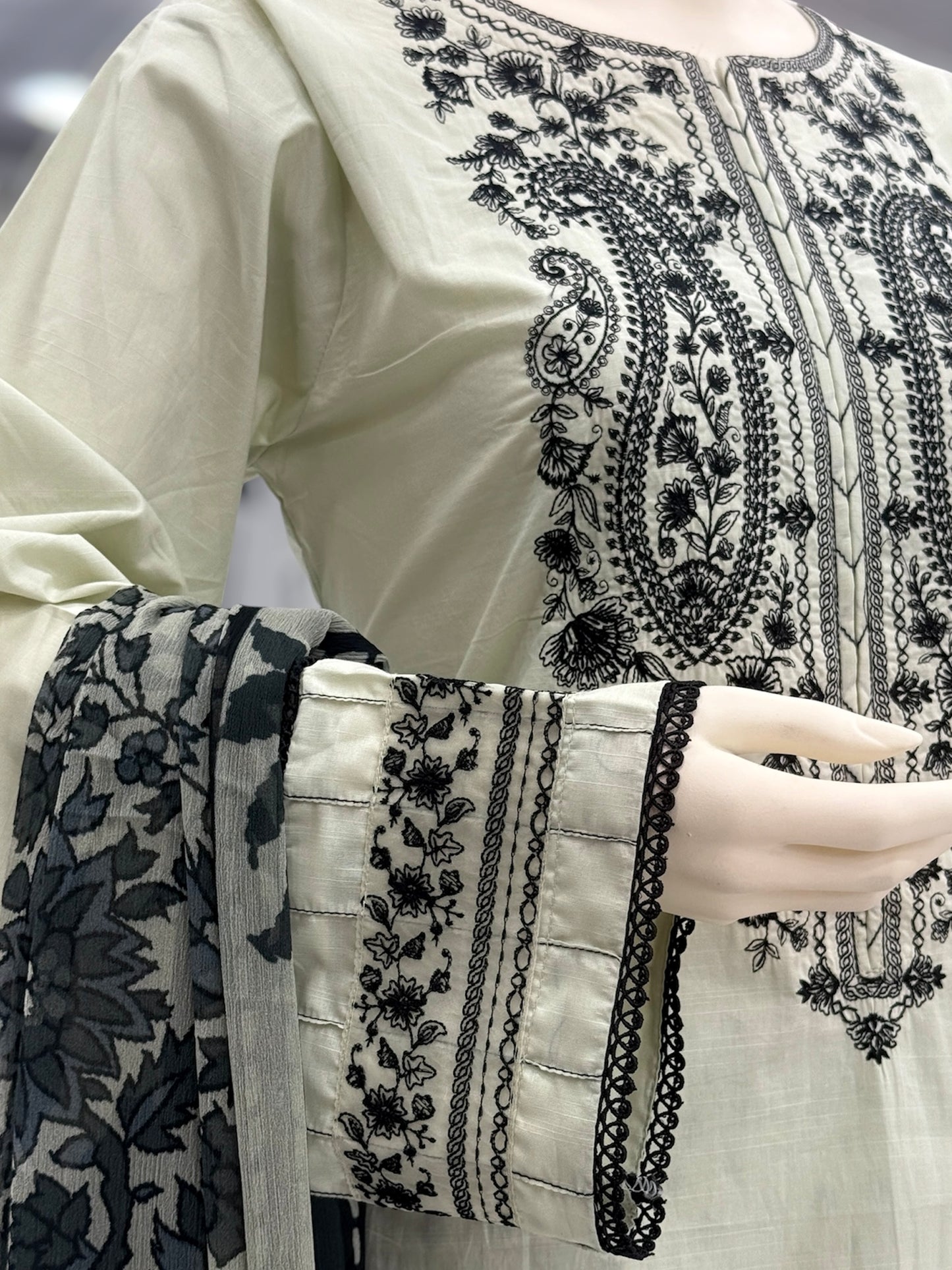 Black Prints Lawn L-71-A | Stitched | 3 Piece