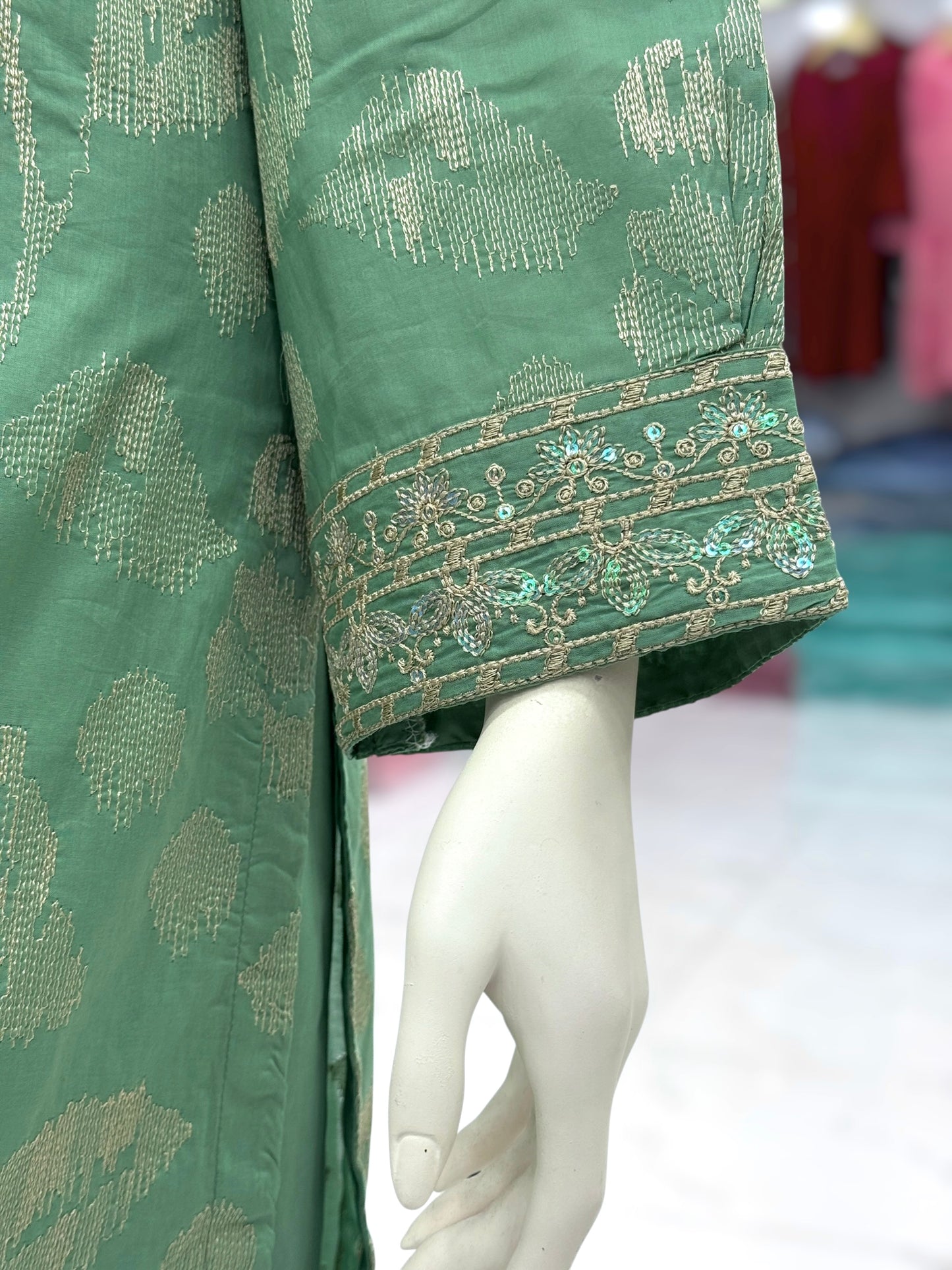 Resham Exclusive Lawn L96 | Stitched | 3 Piece