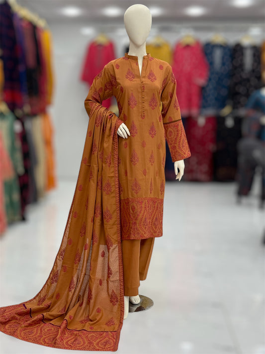 Amber Heritage Beige Embroiderd Karandi | 59-B | 3 Piece | Stitched