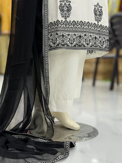 The Ethnic White&Black Special 94-A | Khaddar | Stitched